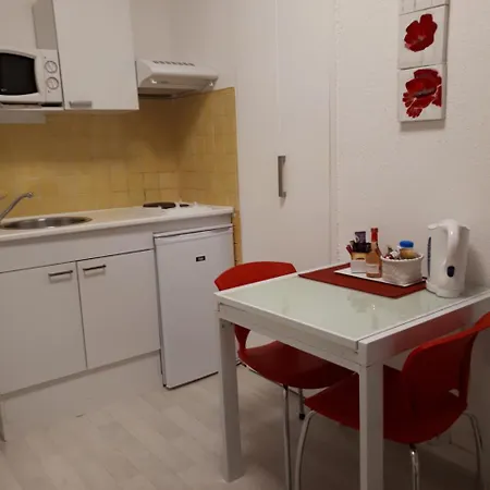 Nice Guesthouse Konukevi 3*